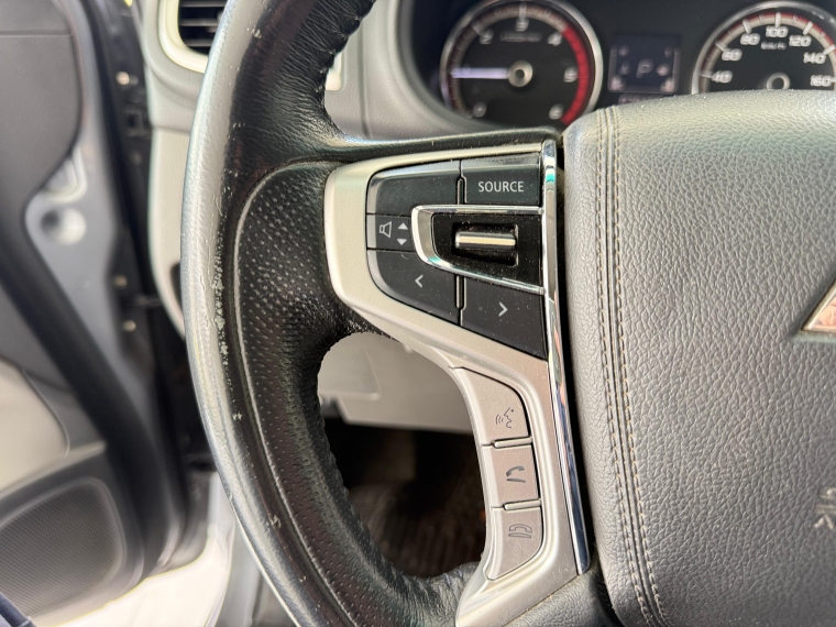 Mitsubishi L200 Dakar 2.4 4x4 At. 2018 Usado en Automotriz Olea Flaño