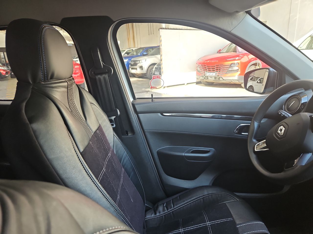 Renault Kwid Kwid Hb Mt 1.0 2024 Usado en Usados de Primera - Sergio Escobar