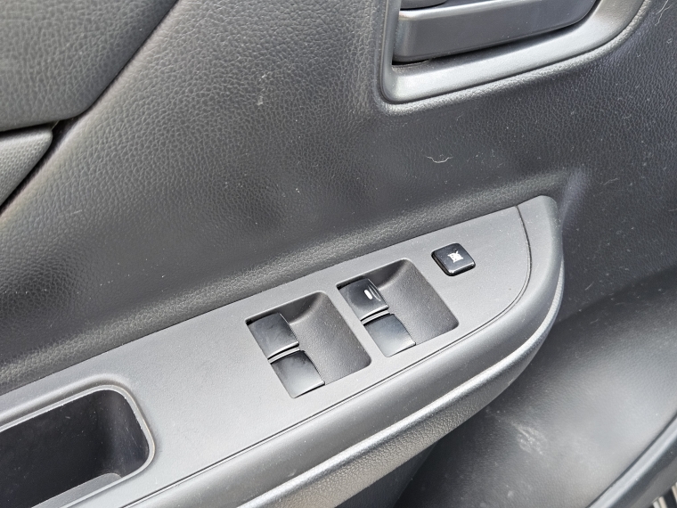 Mitsubishi L200 L200 Work Cr Wf 2.4 2023 Usado en Rosselot Usados