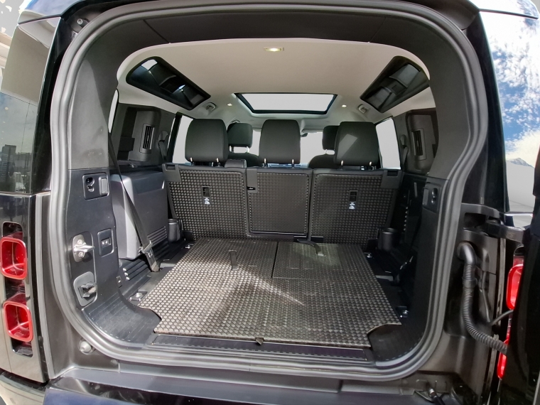 Land rover Defender 110 Se 4x4 3.0 Aut 2025 Usado Usado en BMW Premium Selection Land rover Defender 110 Se 4x4 3.0 Aut 2025 Usado Usado en BMW Premium Selection