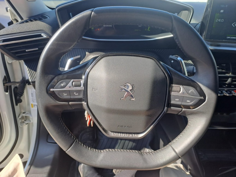 Peugeot 2008 Puretech 130 1.2 2022 Usado  Usado en Webautos.cl