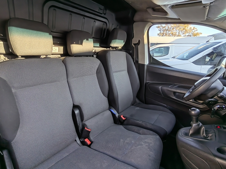 Peugeot Partner Partner Hdi 92 L1 1.6 2022 Usado  Usado en Webautos.cl