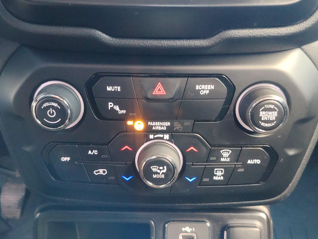 Jeep Renegade Renegade Sport 1.8 2022 Usado en Usados de Primera - Sergio Escobar