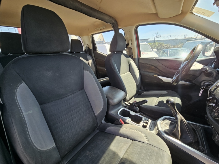 Nissan Navara D Cab  Mt 4x4 2.3 2022 Usado  Usado en Autoselect Usados