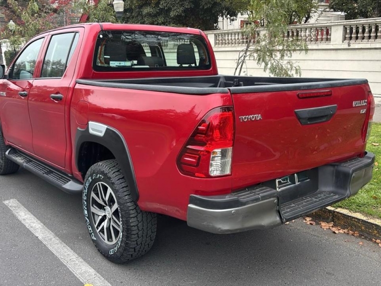 TOYOTA HILUX DX 4X2  2.4 - imagen 8