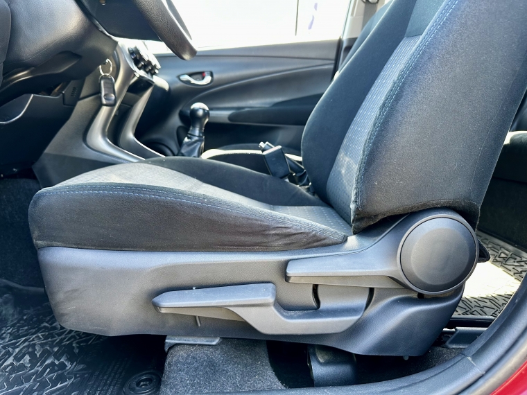 Toyota Yaris 1.5 Sedan Gli E Mt 2023 Usado  Usado en Kovacs Usados