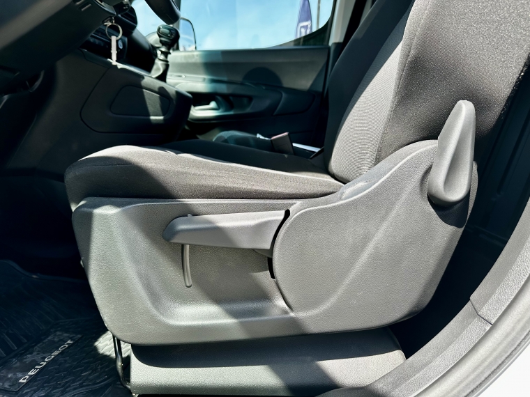 Peugeot Partner L1 Blue Hdi 100 1.5 2023 Usado  Usado en Kovacs Usados