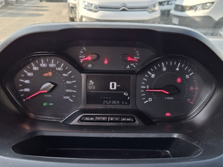 Peugeot Partner Hdi 1.6 2022 Usado  Usado en Autoselect Usados