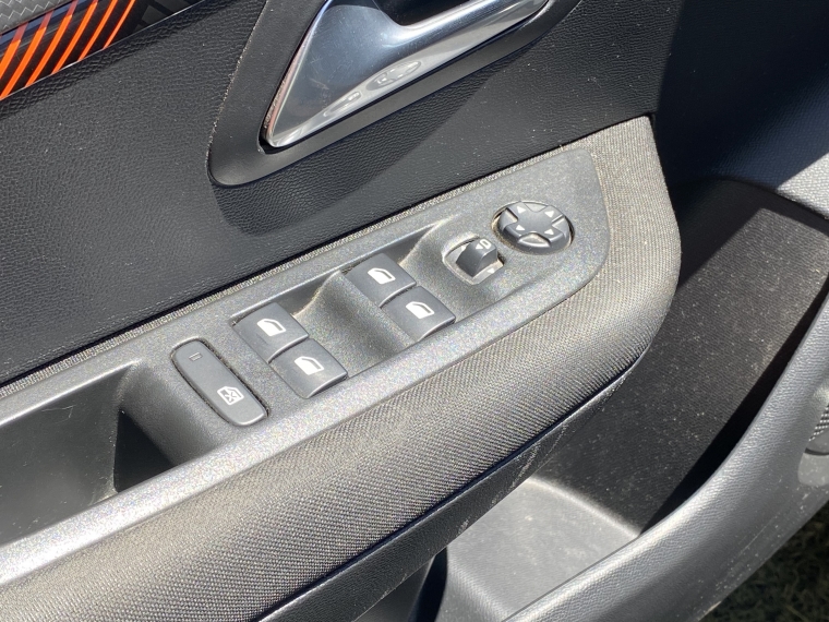 Peugeot 208 208 Puretech 75 1.2 2022 Usado en Rosselot Usados