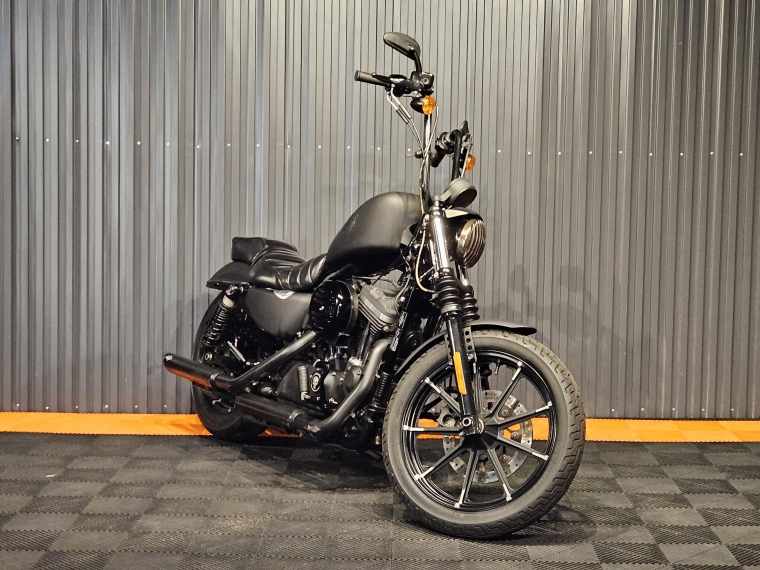 HARLEY-DAVIDSON SPORTSTER Iron 883 2017