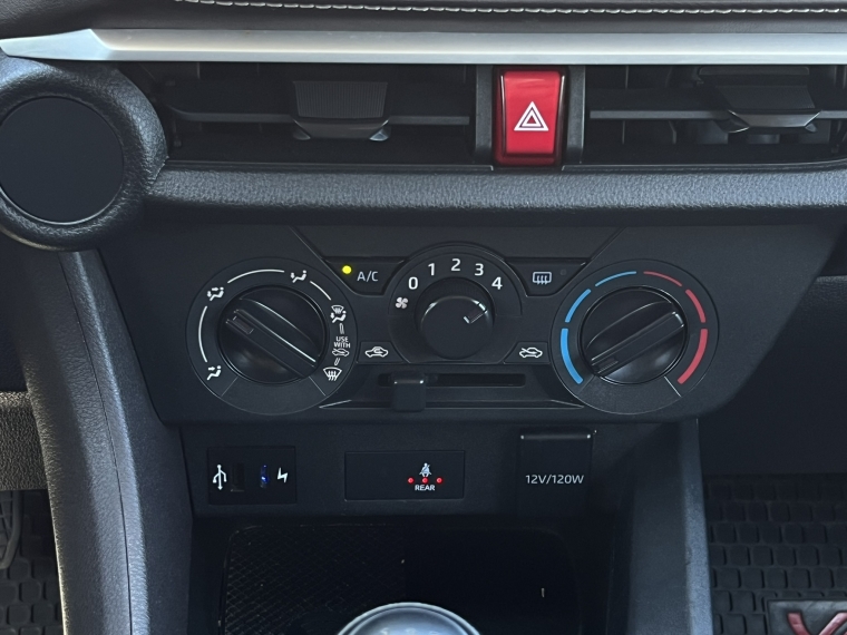 Toyota Yaris 1.5l I Mt 2025 Usado  Usado en Kovacs Usados