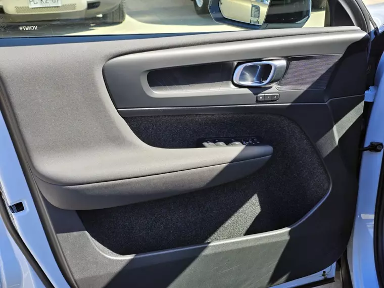 Volvo Ec40 P6 Recharge 2025 Usado Usado en Webautos.cl Volvo Ec40 P6 Recharge 2025 Usado Usado en Webautos.cl