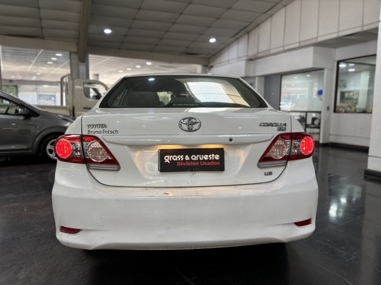 Toyota Corolla Gli 1.6l 6mt Ac 2013  Usado en Grass & Arueste