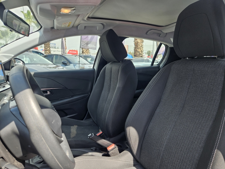 Peugeot 208 Style Puretech 75 1.2 2024 Usado  Usado en Kovacs Usados