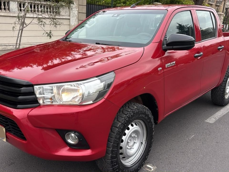 Toyota Hilux Dcab Dx 4X2 2.4Cc