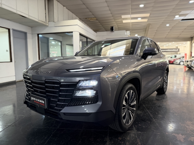 Jetour Lux 1.5l Aut 2025  Usado en Grass & Arueste