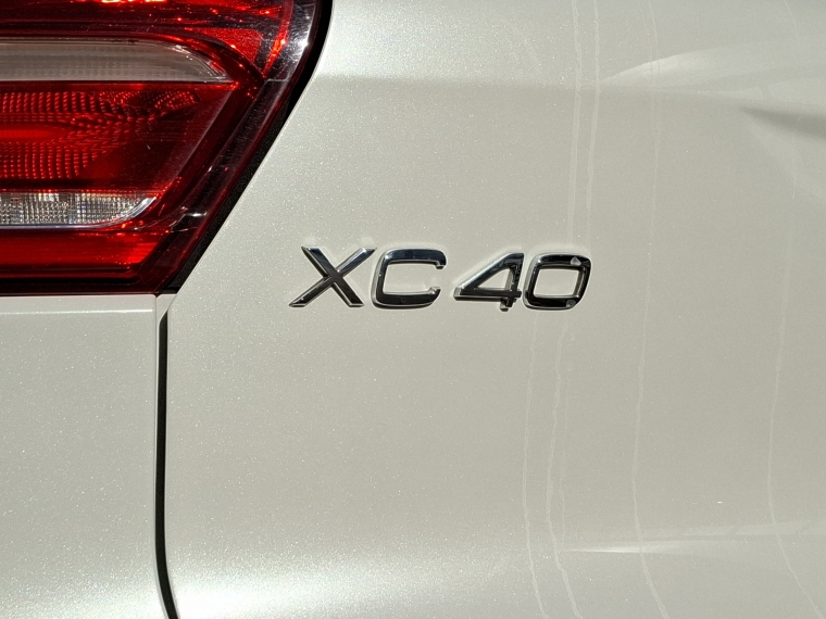 Volvo Xc40 T5 R Design 2021 Usado  Usado en BMW Premium Selection