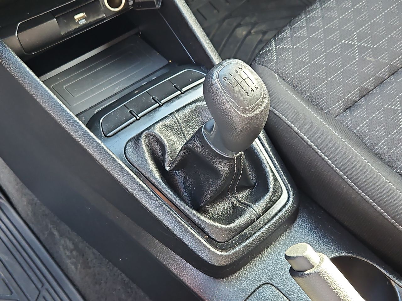 Kia Rio 5 Rio 5 Lx 1.4 2023 Usado en Usados de Primera - Sergio Escobar