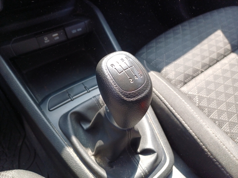 Kia Rio 4 Rio 4 C Lx 1.4l 6mt Ac Abs - 1942 2019 Usado en Rosselot Usados