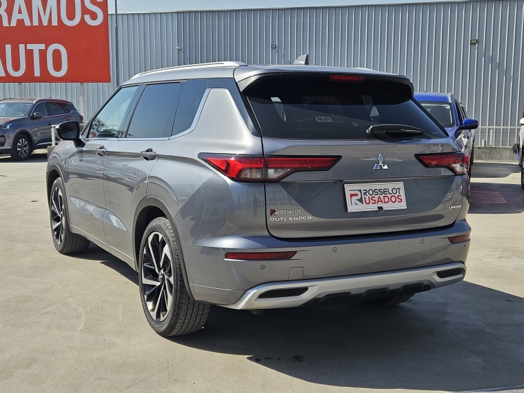 Mitsubishi New outlander New Outlander 4x4 At Gls Limited Mn 2024 Usado en Rosselot Usados