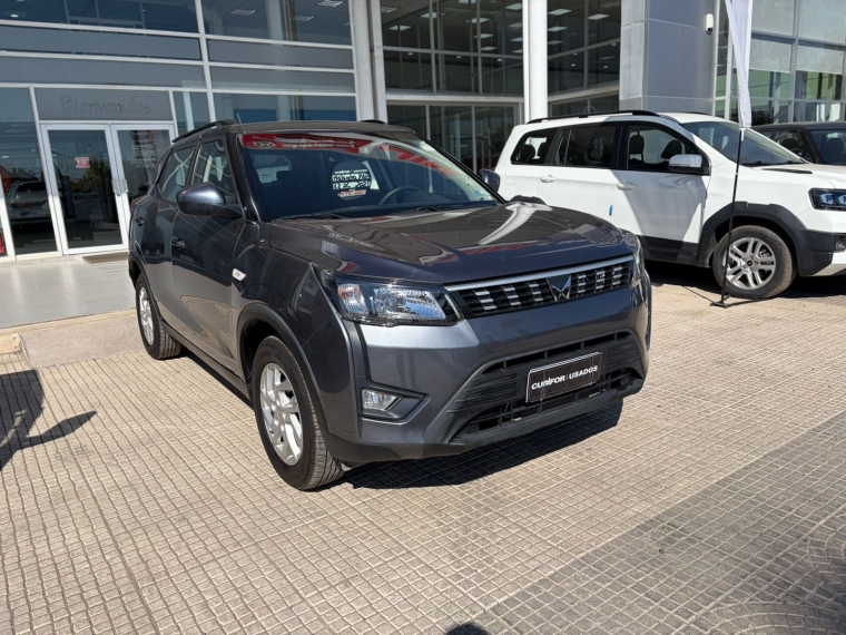 Mahindra Xuv 300 1.2 Comfort Mt 2025 Usado  Usado en Webautos.cl