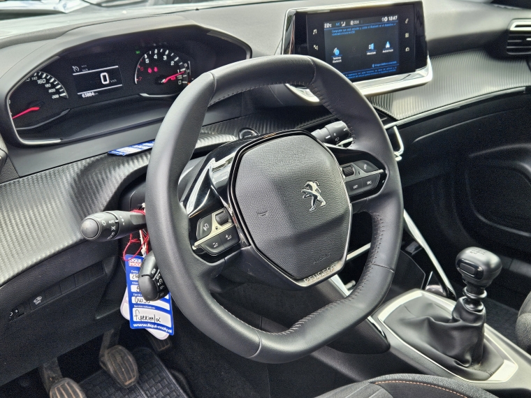 Peugeot 2008 .5 Active Pack Bluehdi 100 Mt 2022 Usado  Usado en Kovacs Usados