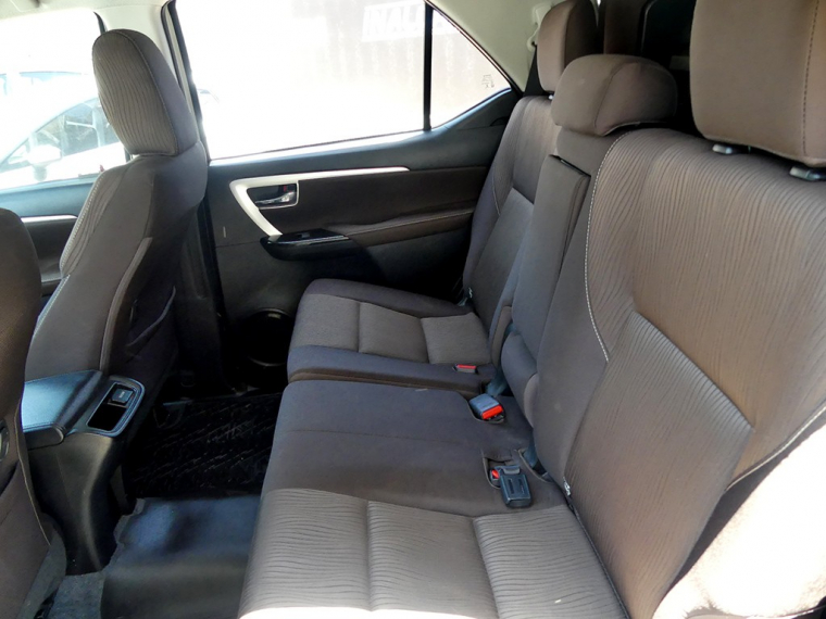Toyota Fortuner Srv 2.7 Aut 2020 Usado  Usado en Webautos.cl