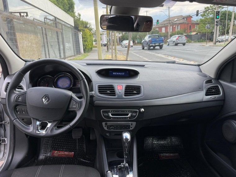 Renault Megane Dynamique Hb 2.0 At 2015 Usado en Automotriz Olea Flaño