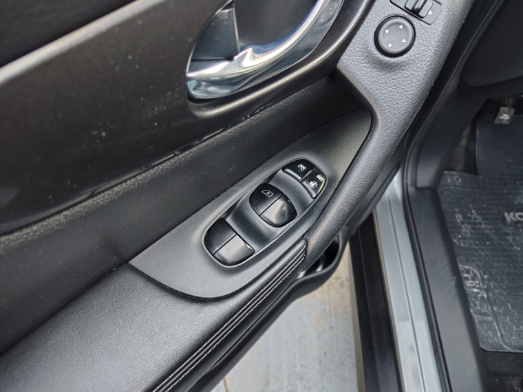 Nissan X-trail 2.5 Sense  At 2021 Usado  Usado en Kovacs Usados
