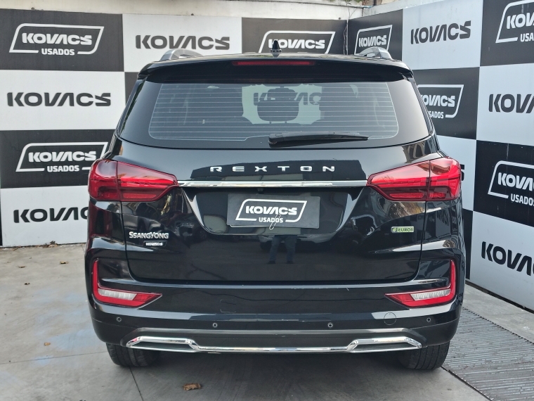 Ssangyong Rexton 2.2  Lx At Diesel 2023 Usado  Usado en Kovacs Usados