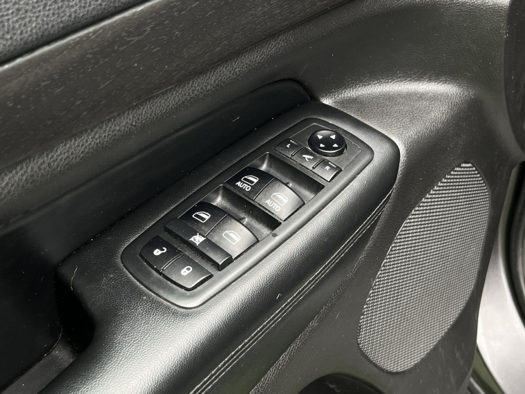 Jeep Grand cherokee laredo Grand Cherokee Laredo 3.6 Aut 2019 Usado en Rosselot Usados