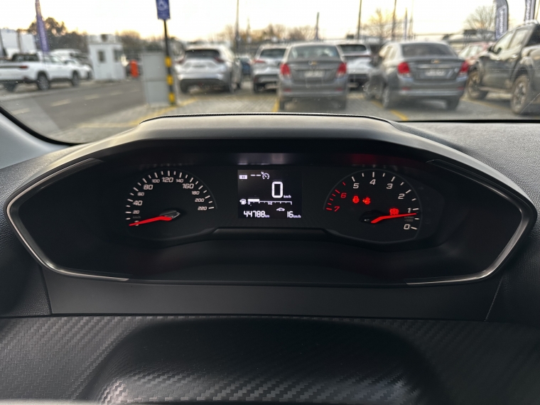 Peugeot 208 1.2 Active Pack Puretech 75 Mt 2023 Usado  Usado en Kovacs Usados