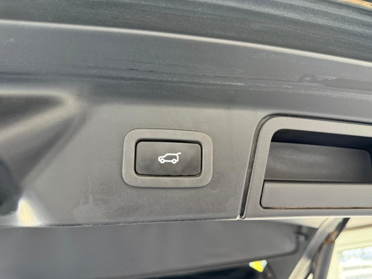 Land rover Range rover velar Awd 2.0 Aut 2019 Usado en Automotriz Olea Flaño