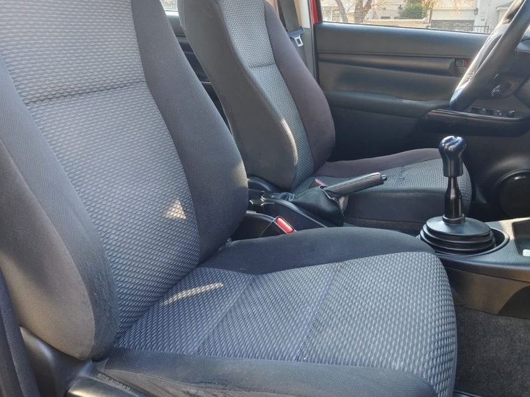 TOYOTA HILUX DX 4X2 2.4 - imagen 18