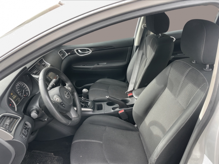 Nissan Sentra Sentra B17 1.8 2019 Usado  Usado en Pompeyo