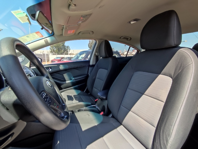 Kia Cerato Cerato 5 Ex 1.6 Mt 2018 Usado en Rosselot Usados