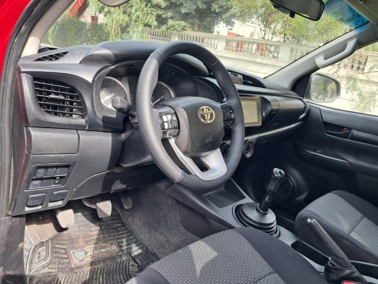 TOYOTA HILUX DX 4X4 2.4 - imagen 10