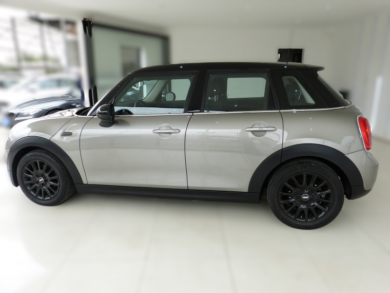 Mini Cooper 1.5 Hb 5p Classic 2017 Usado en Automotriz Olea Flaño