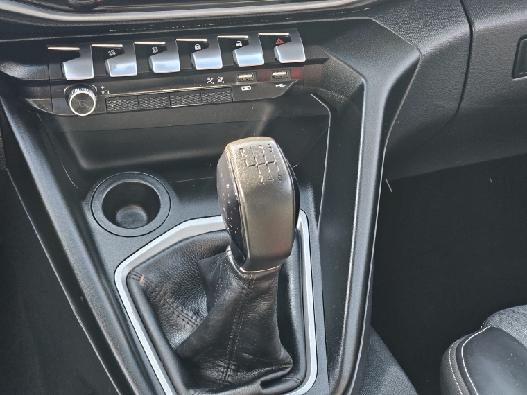 Peugeot Landtrek Landtrek Active Hdi 150 4x2 2022 Usado en Rosselot Usados