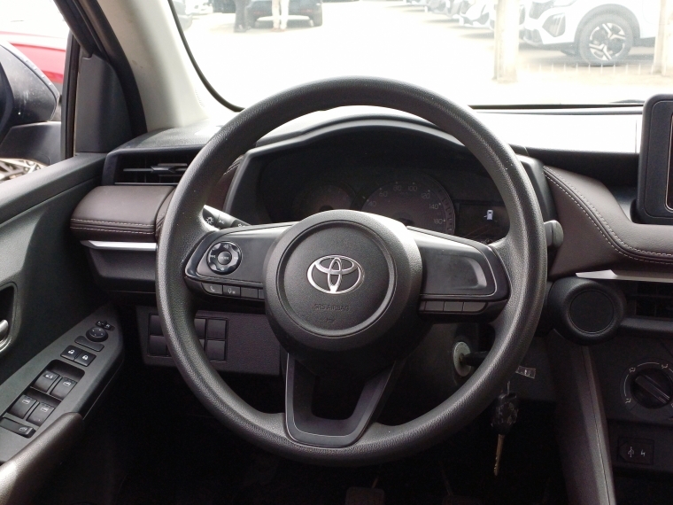 Toyota Yaris sedan New Yaris Sedan 1.5 Gli E Mt 2023 Usado en Rosselot Usados