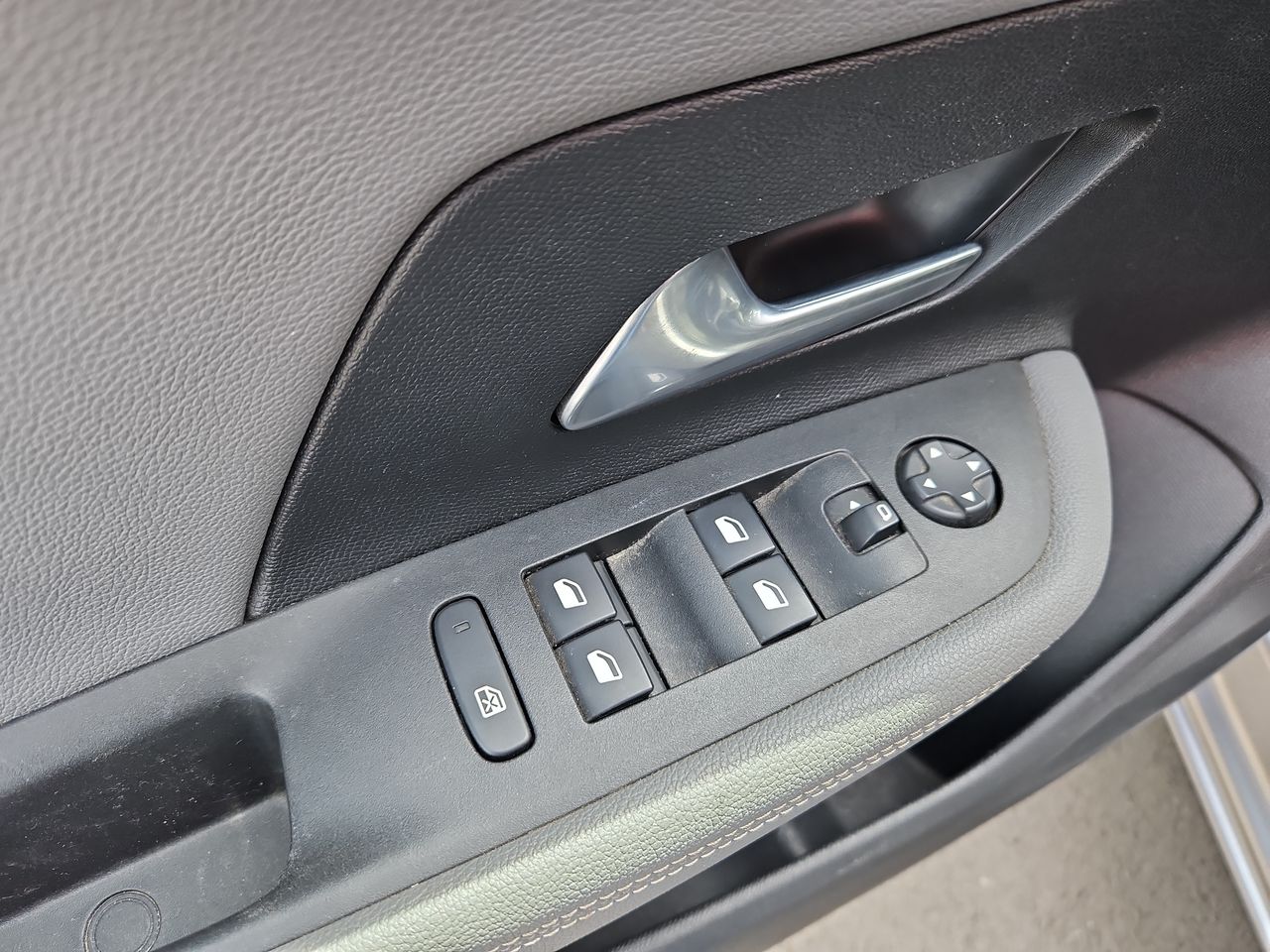 Opel Mokka Mokka 4x2 1.2 2024 Usado en Usados de Primera - Sergio Escobar