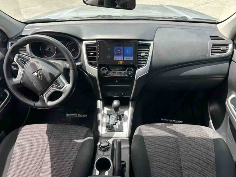 Mitsubishi L200 New L-200 Dakar 2.4 Crs  At 4x4 Td E5 2023 Usado  Usado en Webautos.cl