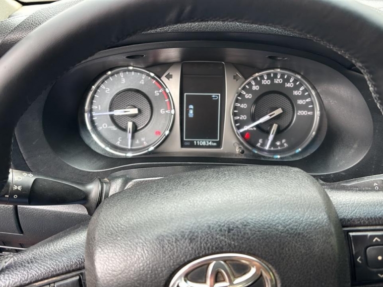 Toyota Hilux Dcab Dx 4X2 2.4Cc — foto 8 de 13