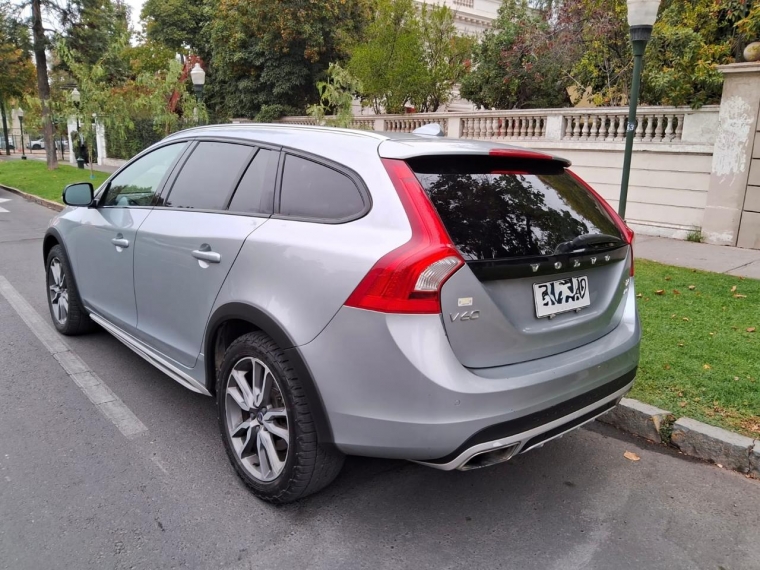 Volvo V60 T5 Awd 2018 Usado  Usado en Webautos.cl