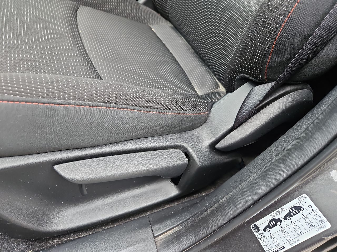 Mazda 2 2 Sport Hb 1.5  Aut. 2023 Usado  Usado en Webautos.cl