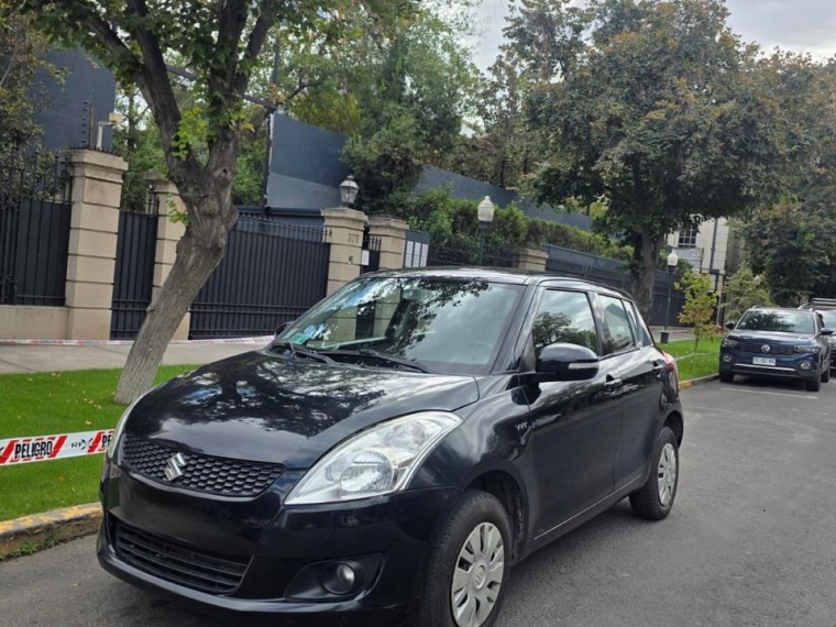Suzuki Swift Gl 1.2 2015  Usado en Autos