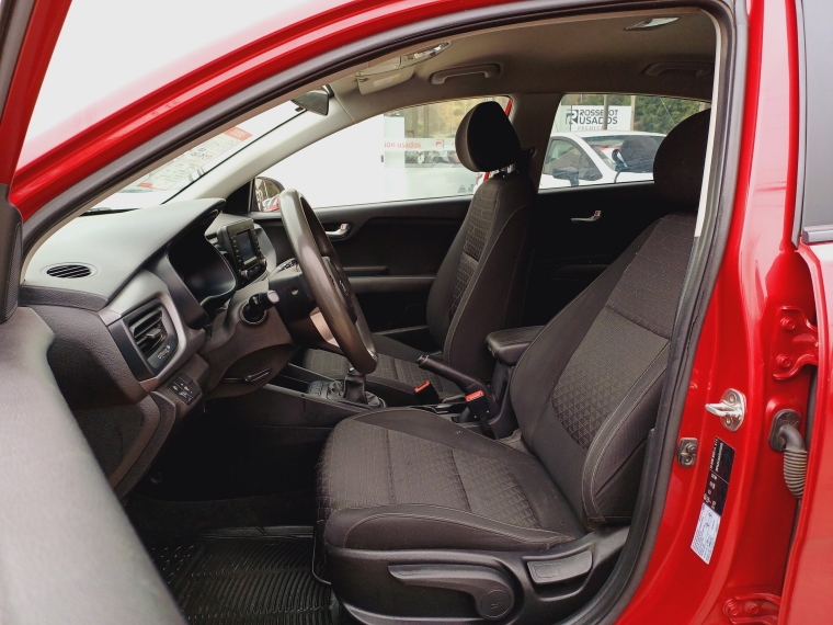 Kia Rio 4 Rio 4 Lx 1.4l 6mt Ac Abs - 1889 2018 Usado en Rosselot Usados