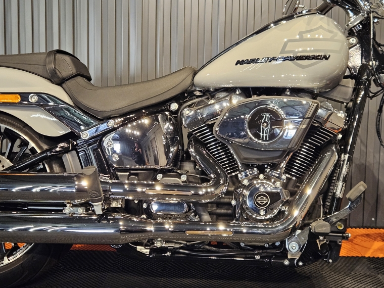 Harley-davidson Breakout . 2025 Usado en BMW Premium Selection Harley-davidson Breakout . 2025 Usado en BMW Premium Selection
