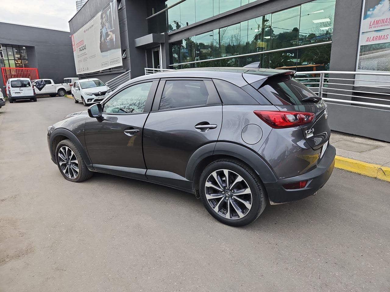 Mazda Cx-3 Cx3 2.0 Aut 2023 Usado en Usados de Primera - Sergio Escobar