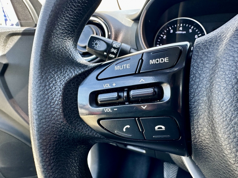 Kia Soluto Soluto 1.4 2022 Usado  Usado en Kovacs Usados